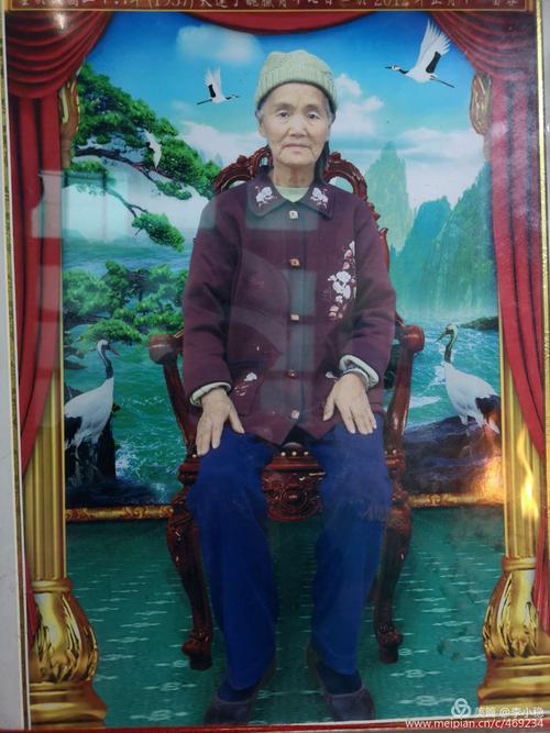 新澳2025今晚特马开奖号码和男生带妈妈遗照高考与带着妈妈遗像上清华